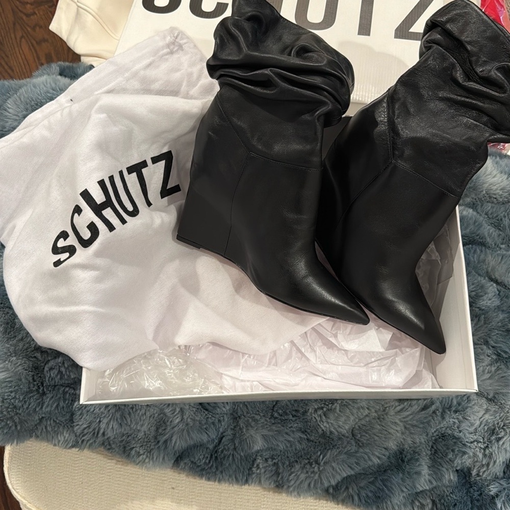 Schutz size 9 Shlee wedge boots - Picture 4 of 6